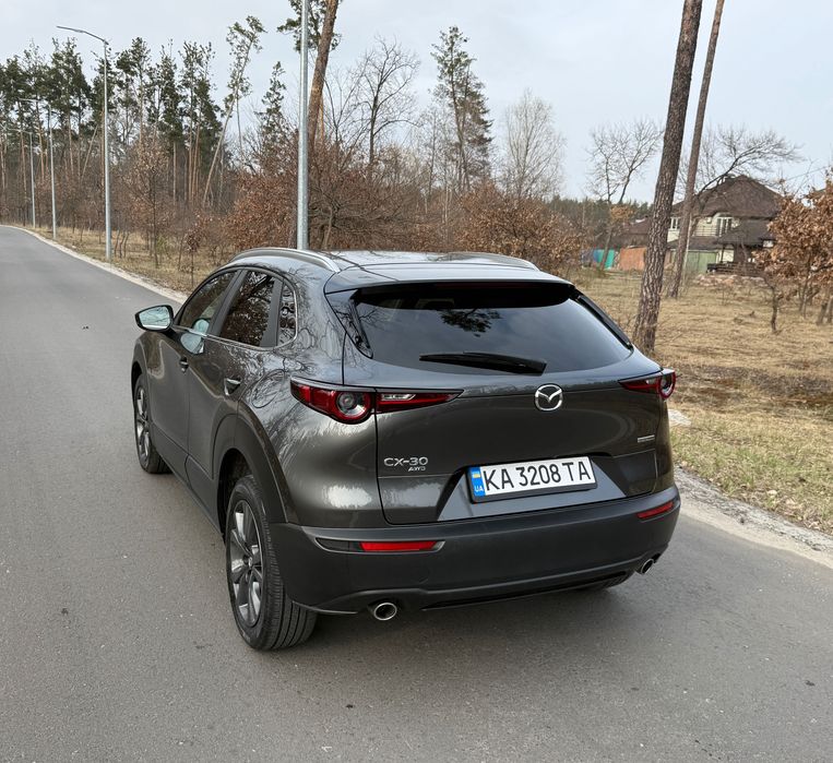 Продам Mazda CX-30 в гарному стані. 2.5 атмо, повний привід, комплектація select