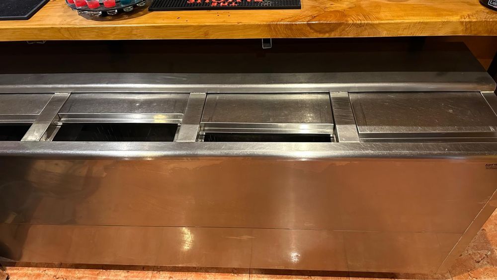 Bancada refrigerante em inox - Botilheiro 5 compartimentos