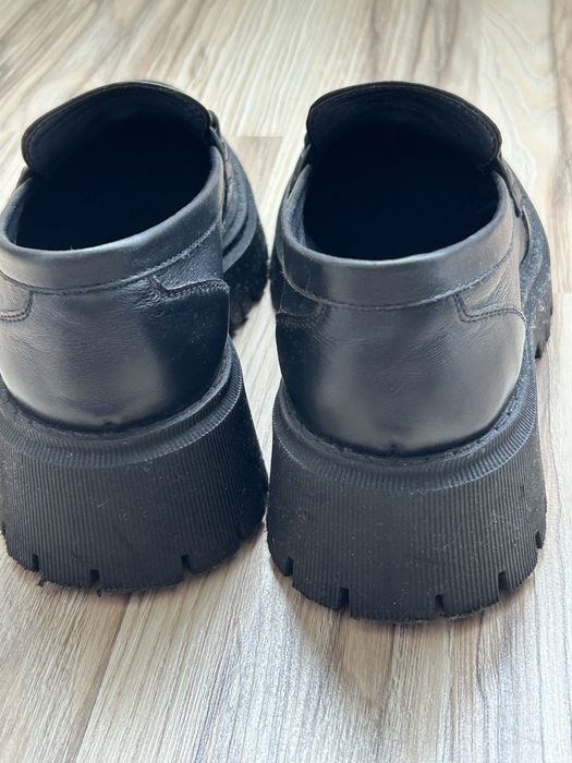 Лофери шкіряні 38 розмір