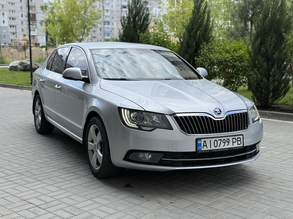 Продам Skoda Superb 2012 год