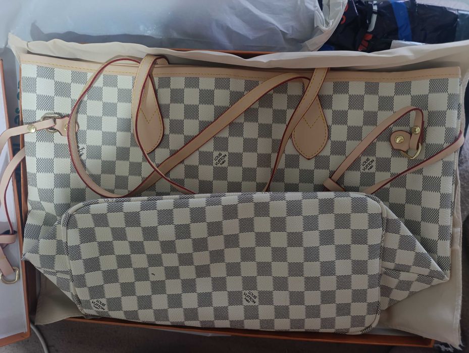 Mala beje quadrados NOVA