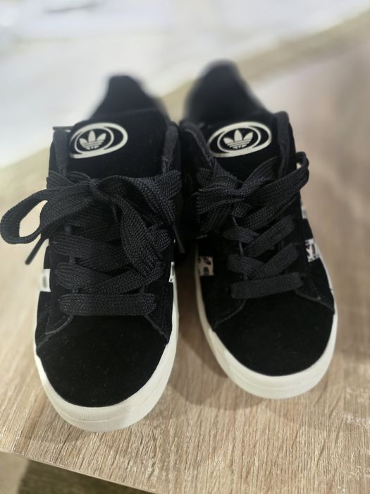 Sapatilhas adidas novas