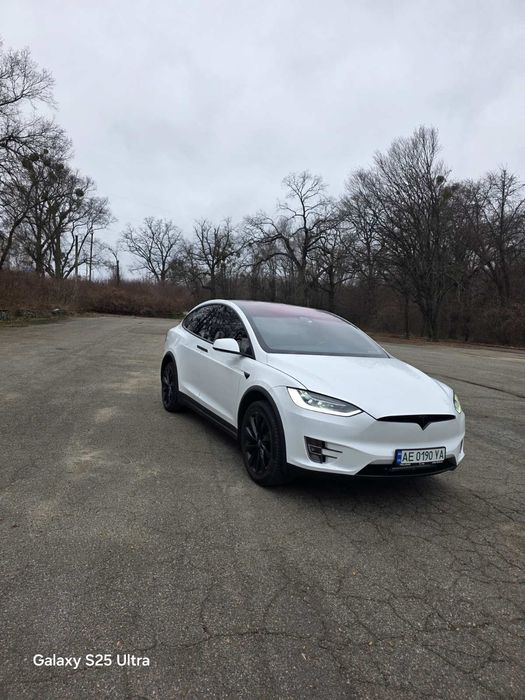 Продаж Tesla model X  100D