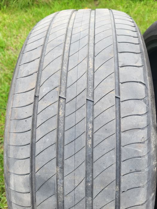 Sprzedam opony letnie   235/45/20 z 2023r.michelin  primacy 4