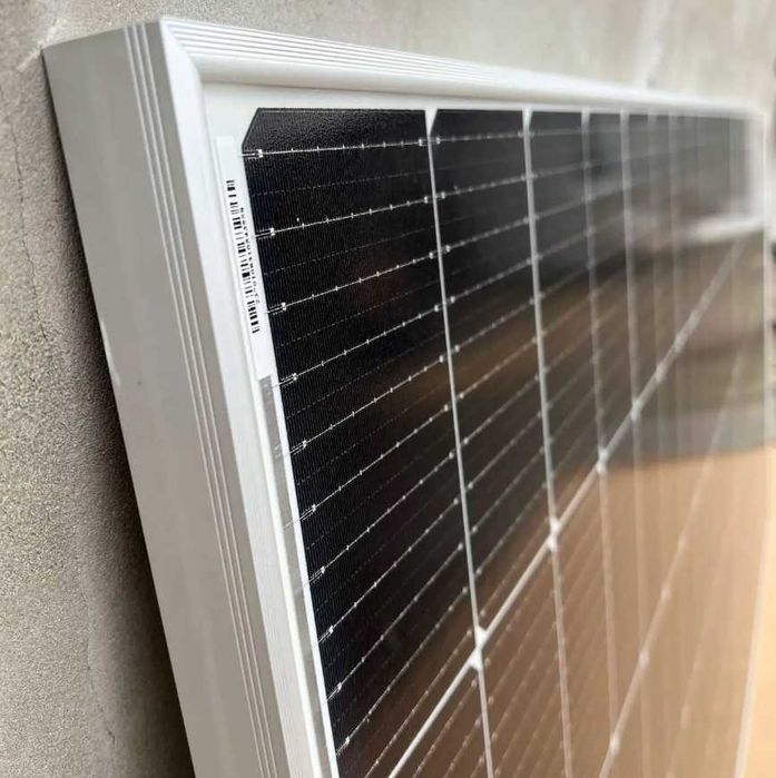 Солнечные панели в ассортименте