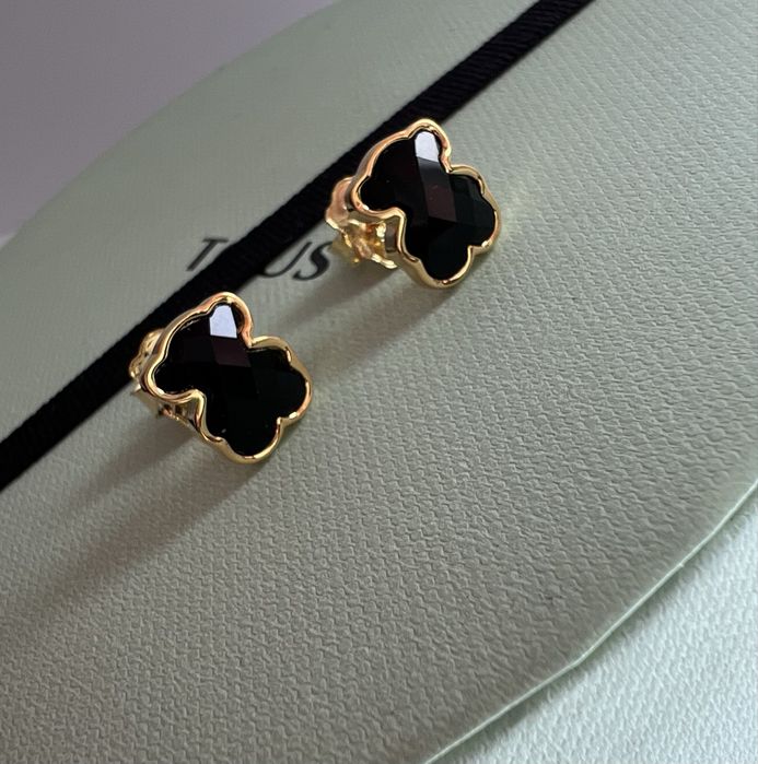 Tous kolczyki czarny miś.