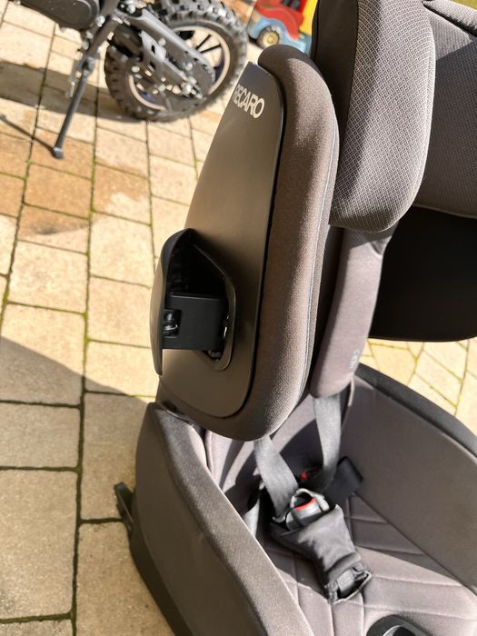 Fotelik RECARO Optiafix 9-18kg