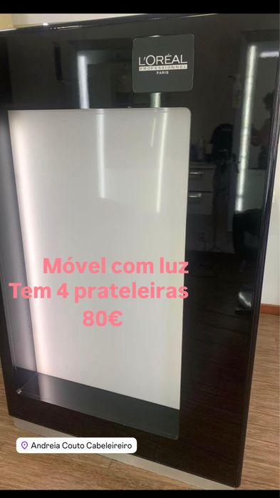 Expositor com luz