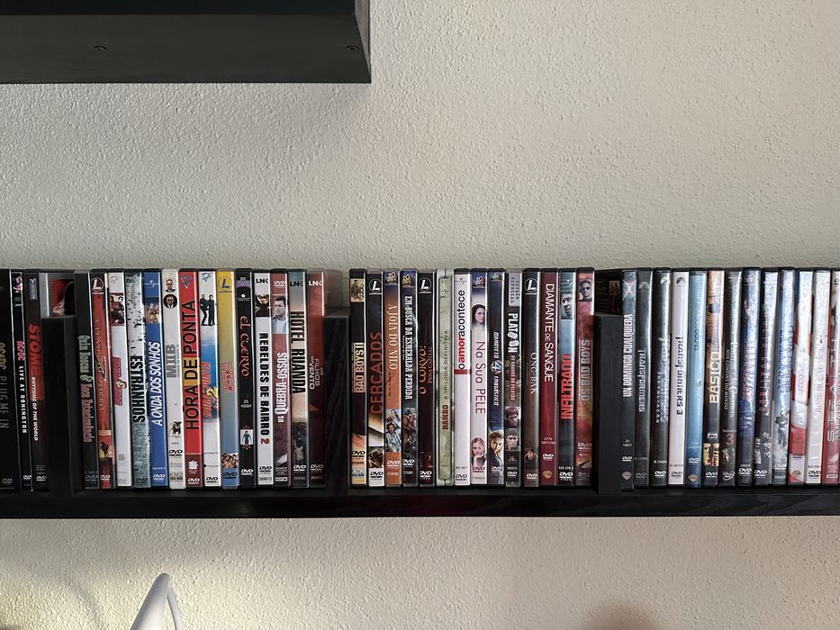 Coleção de 140 DVDs Originais – Filmes, Clássicos e Edições Variadas