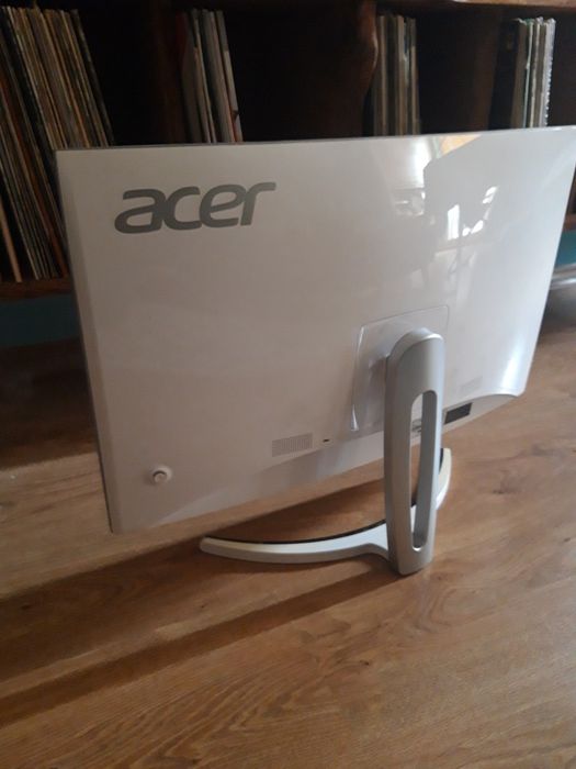 Acer ED273  27", na części, zbita matryca.