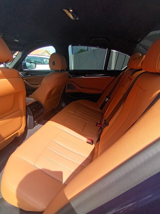 BMW 520d Berlina Pack M