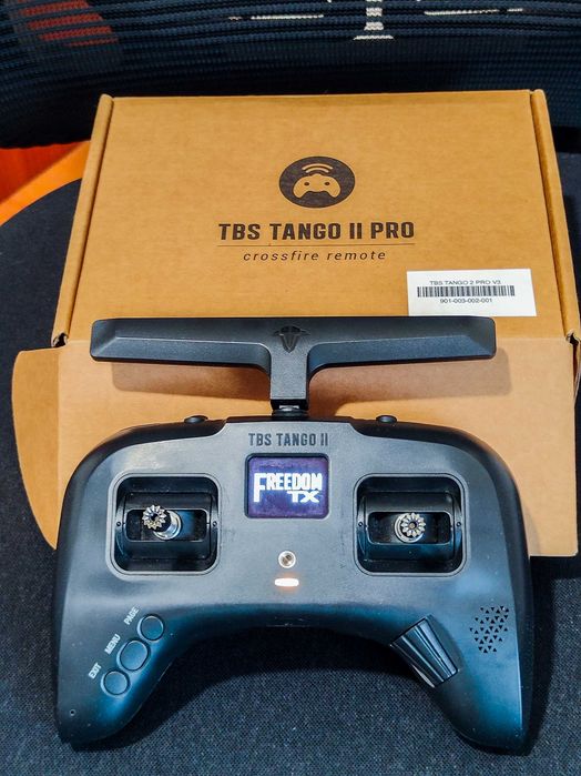 Pack FPV Completo RTF: Flywoo FlyLens 75 (DJI O4 Pro) + DJI Goggles 3 + TBS Tango II Pro + Carregador HOTA D6 Pro + Board + Baterias + Saco TBS