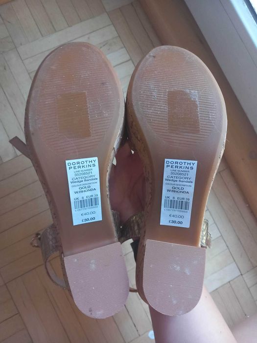 Nowe sandałki Dorothy Perkins 39