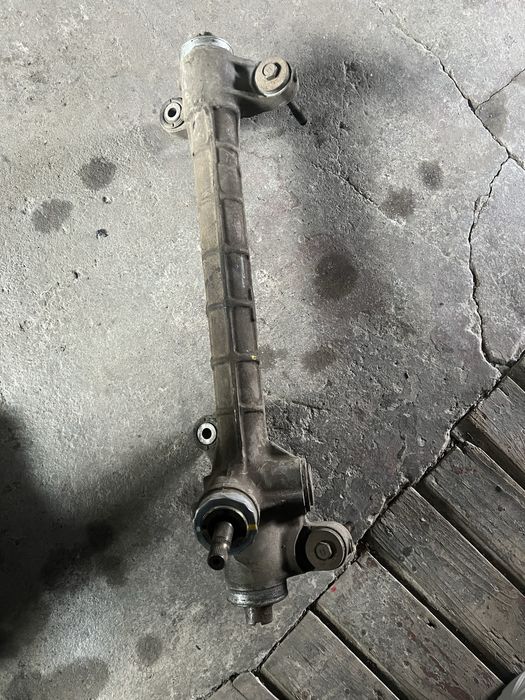 Рульова рейка toyota avensis t 25, механічна , koyo 0300