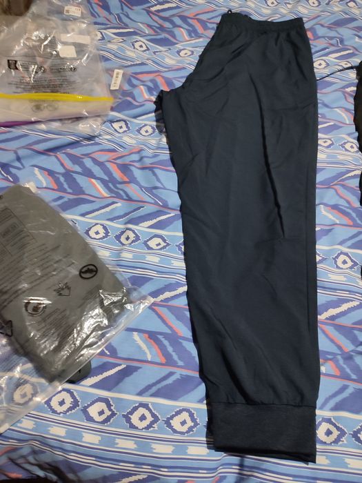 Продам новые спортивные штаны