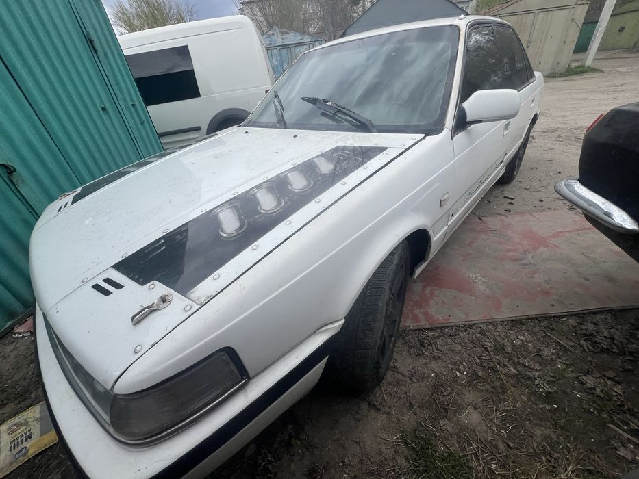 mazda 626 gd  1989год