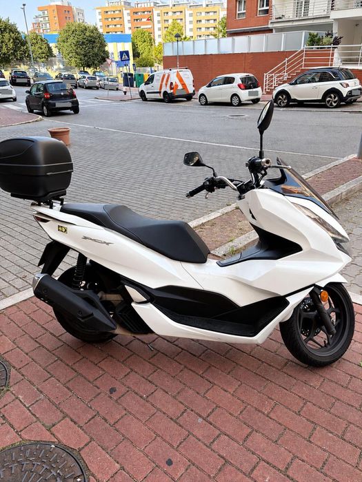 Honda PCX 125 — 2021 — 15.000km