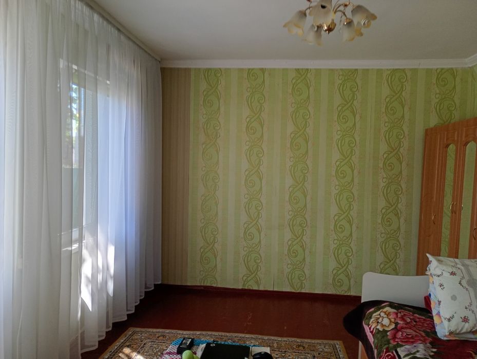 Продам будинок (напів будинок)