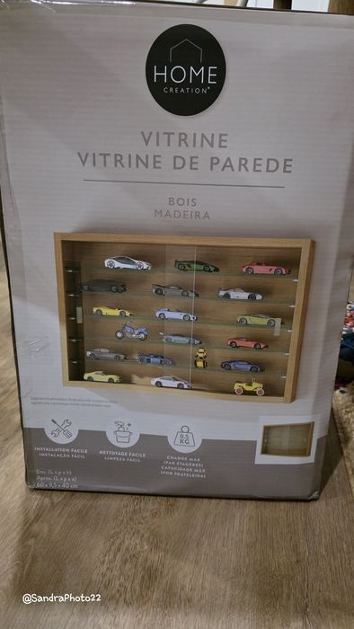 Vitrine/expositor de parede (novo)