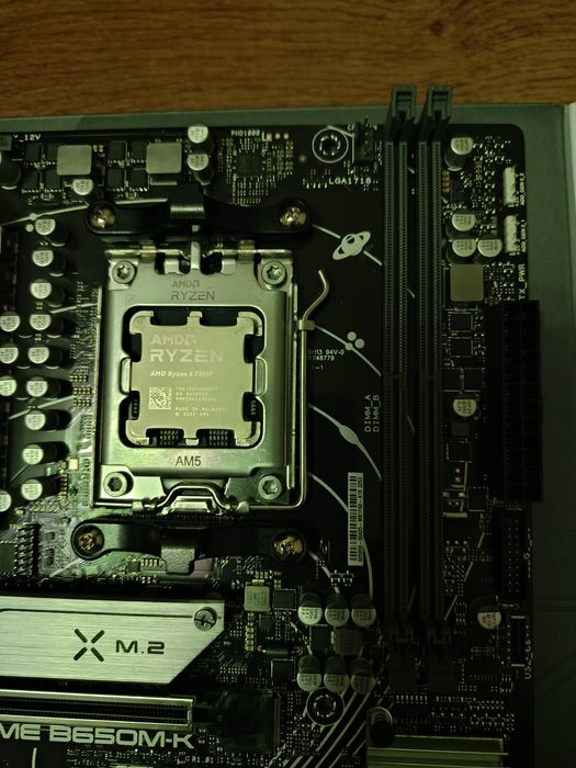 Продам мат. Плату ASUS B650 М-К гарантія