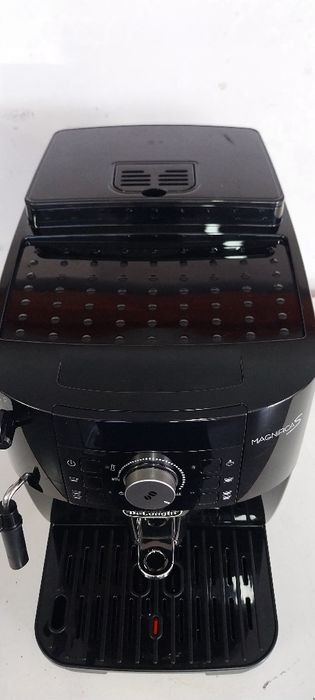Vendo máquina de cafe delonghi