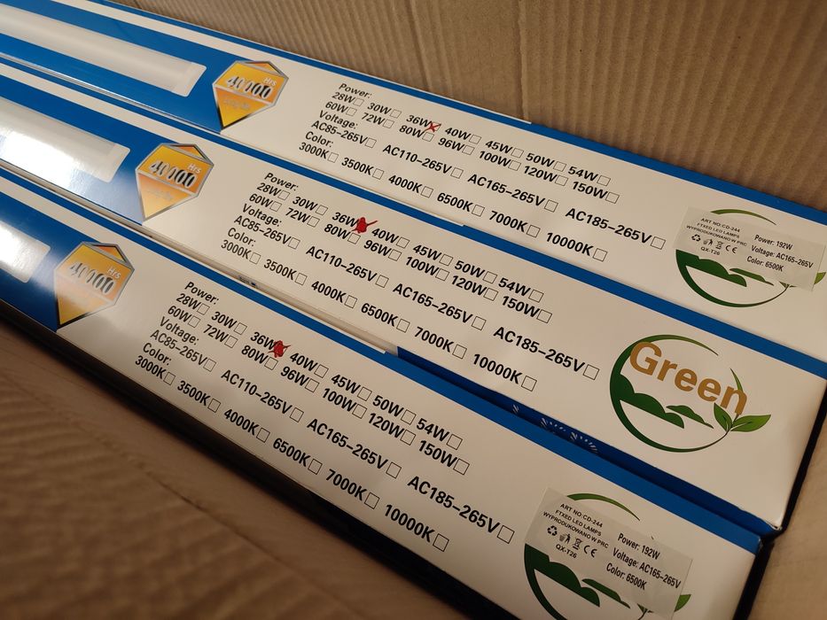 Świetlówka. Lampa LED do garażu