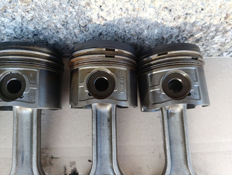 Шатуни поршня 2.0 D M47 686 Bmw E46 E39 Бмв е39 е46