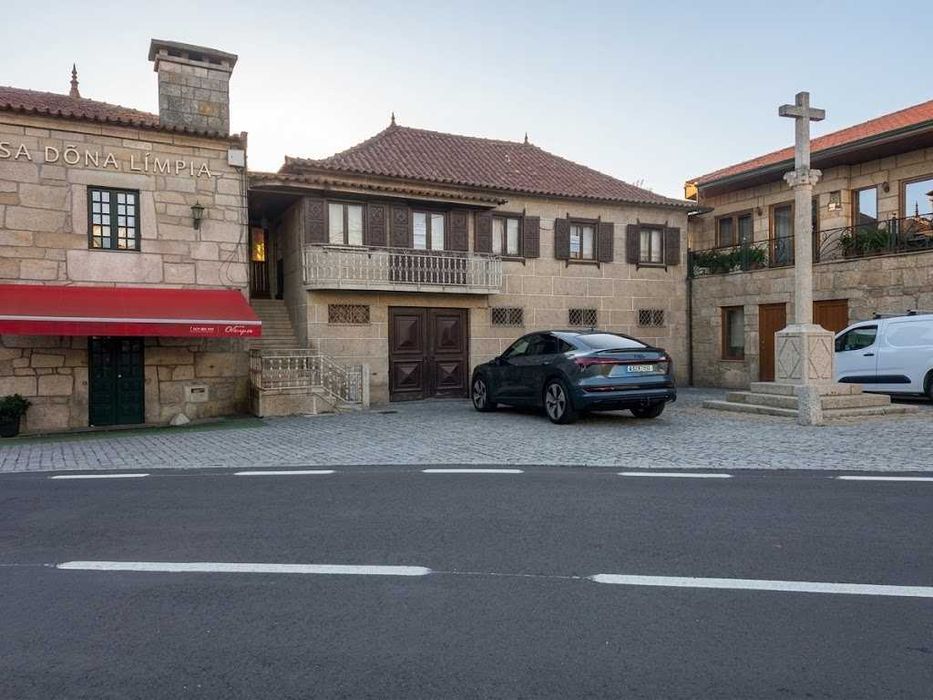 Quinta rústica 578m²,  Negreiros Barcelos (lote2400m2 de construção)
