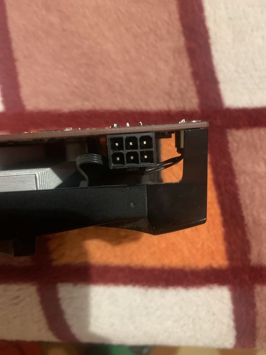 Видеокарта для офисного и домашнего пк