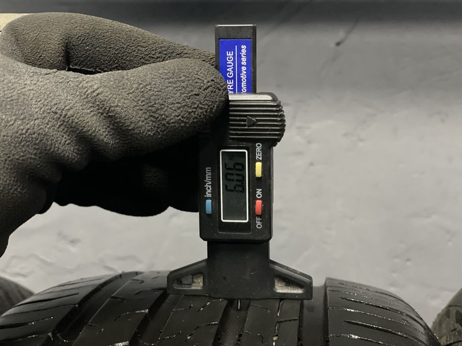 Продам комплект літніх як нові Continental 205/55 R17