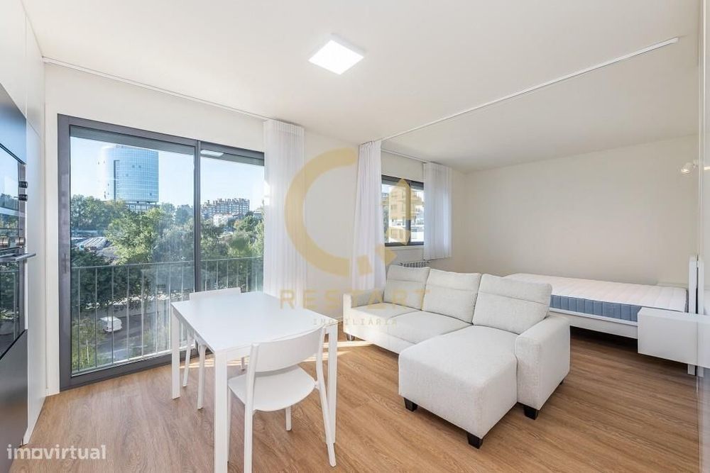 Venda T0 Premium  Com Rendimento No Edifício Antas Green!!!
