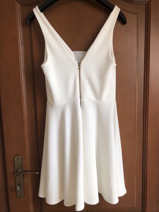 Sukienka wizytowa biała