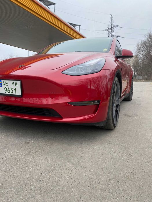 Tesla Y Performance 2021