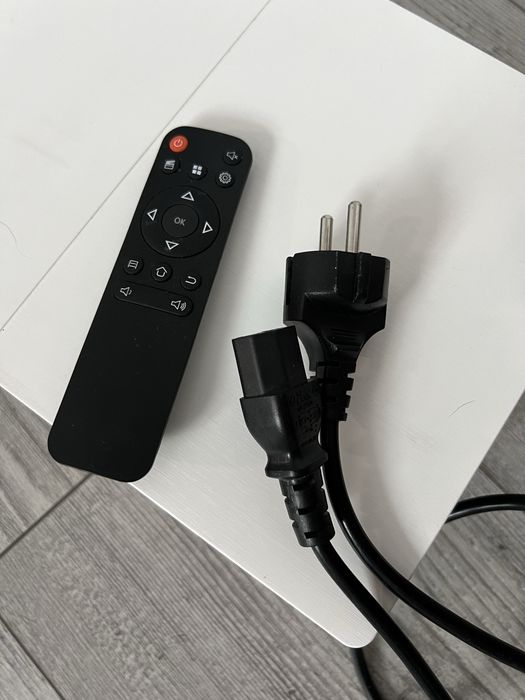 Проектор TouYinger M18 Plus