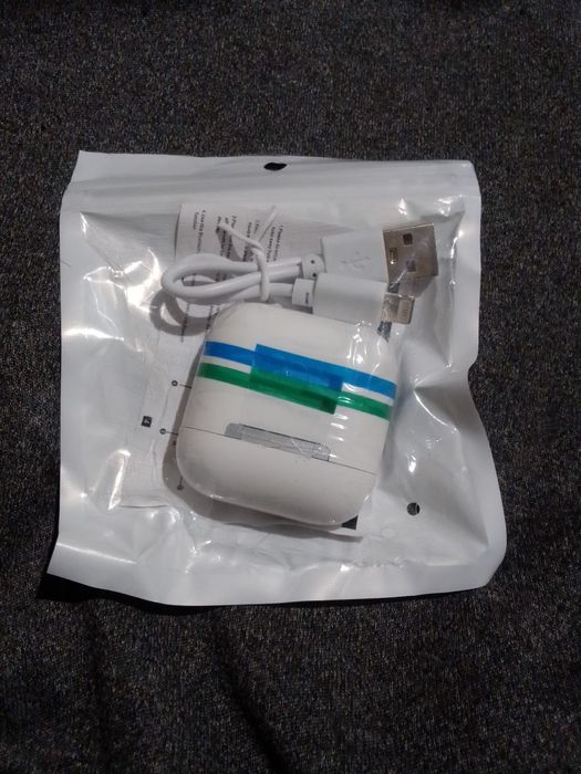 Беспроводные наушники в стиле airpods