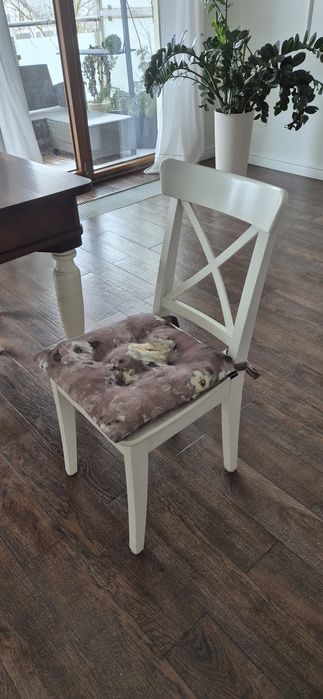 Krzesło Ikea drewniane