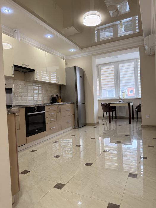 Продаж 2-х кімнатної квартири 75 м2, Галицький Лев