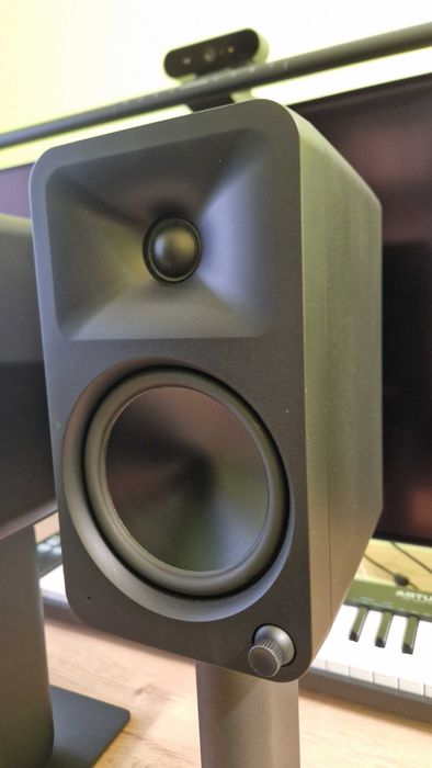 Kanto ORA4 głośniki monitory aktywne bluetooth USB-C