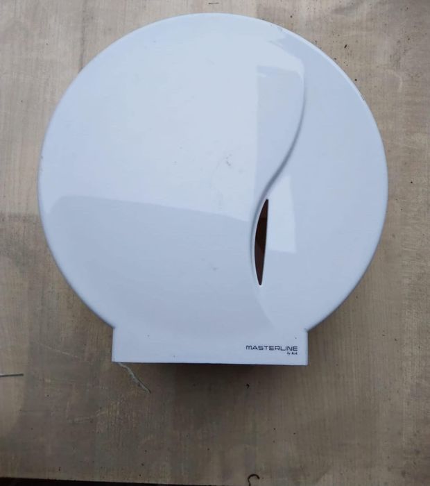 Podajnik na papier toaletowy