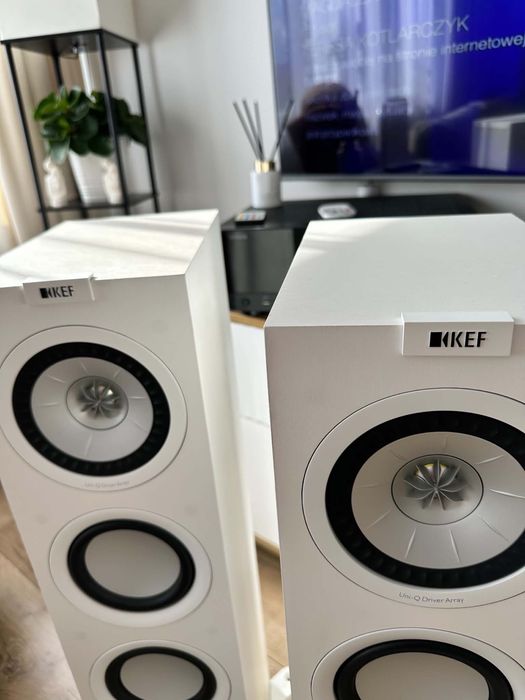 Amplituner Yamaha RX-V4A / GŁOŚNIKI KEF Q550 PARA