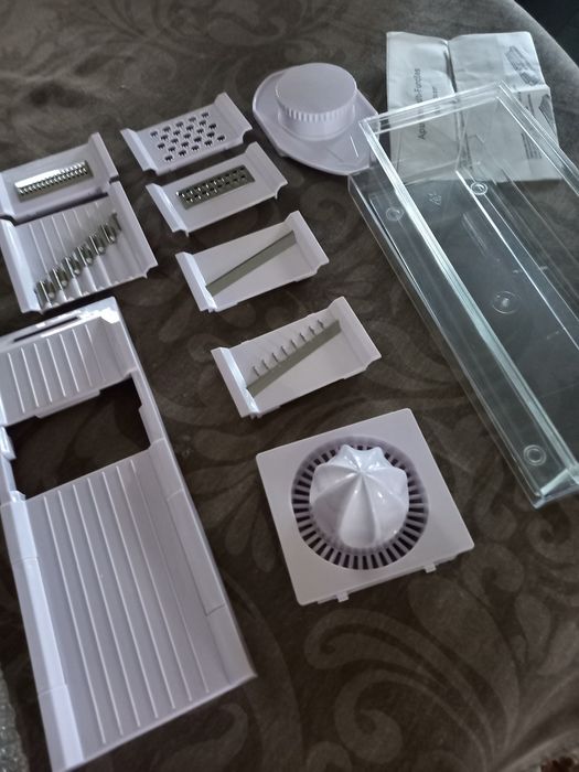 Mandolina de cozinha multifunções nova