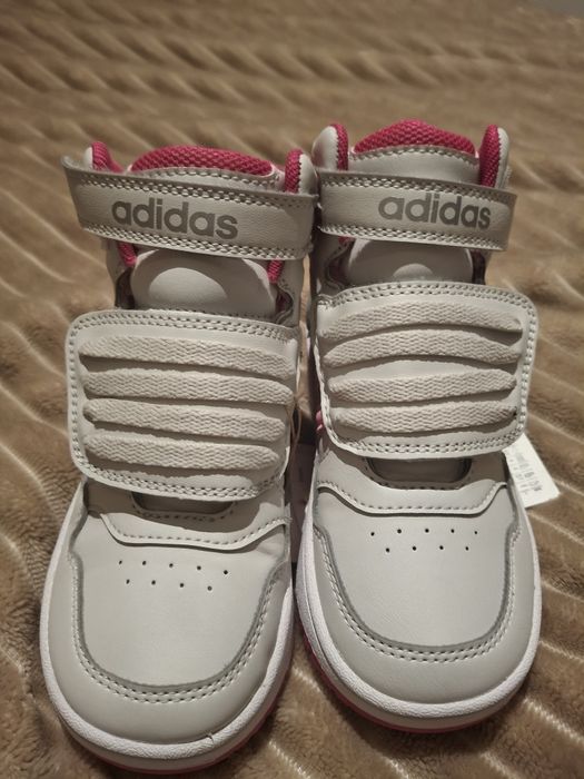 Buty sportowe dla dziewczynki roz. 26 adidas
