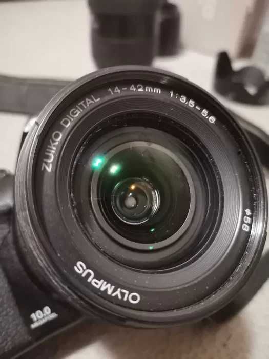 Цифровая зеркалка  OLYMPUS E-400  (double kit)