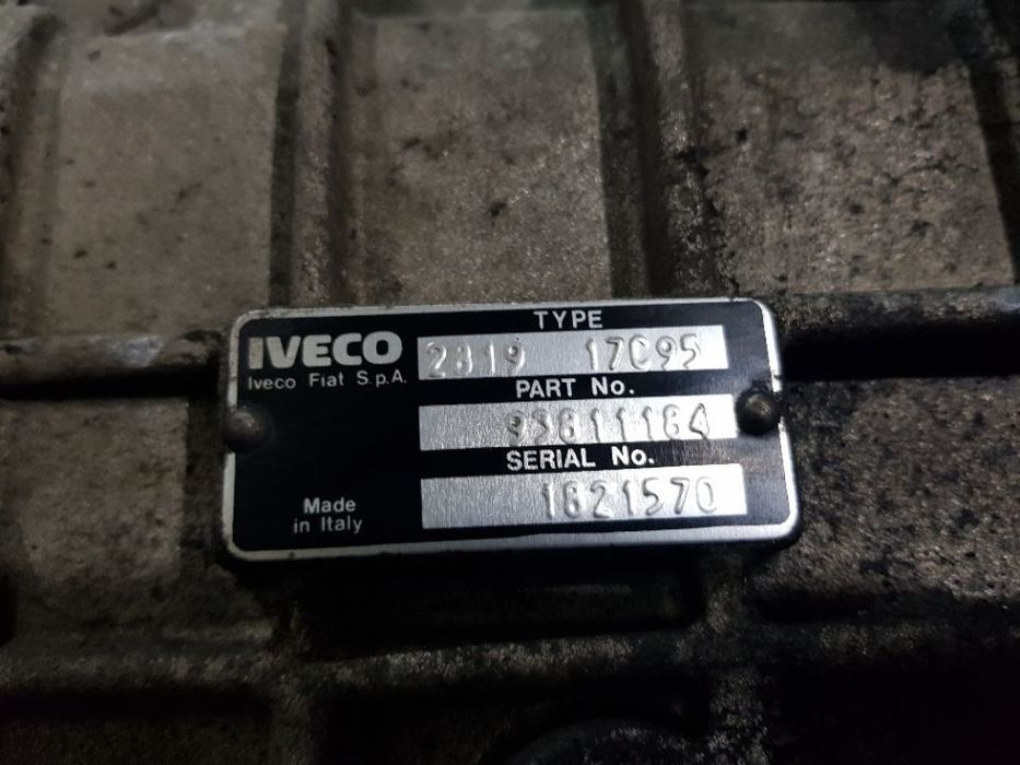 Caixa de Velocidades Iveco Daily 2.5D Ref: 93811184