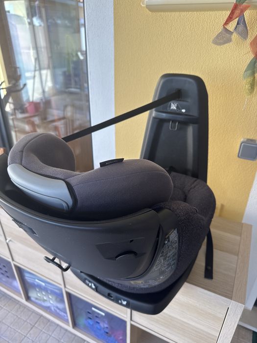 Cadeira auto BebeConfort AxissFix isofix