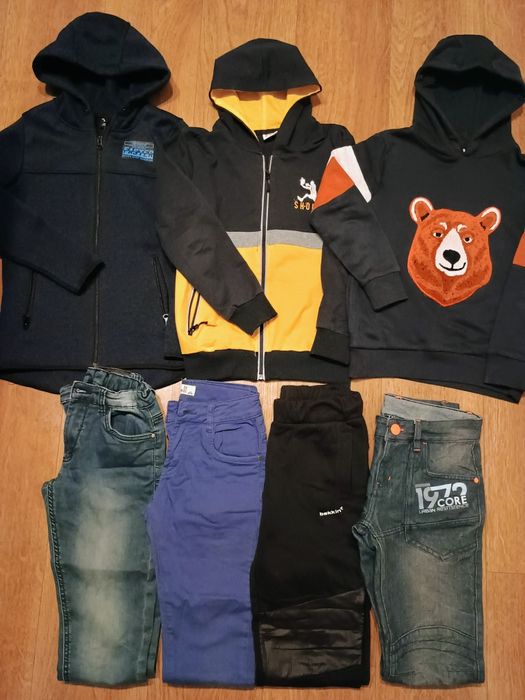 Bluzy i Spodnie chłopięce r. 134/140