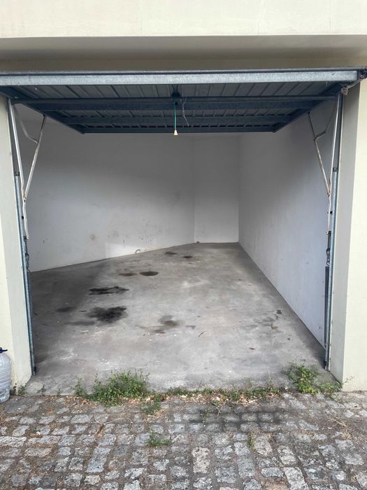 Garagem Box- Fanzeres