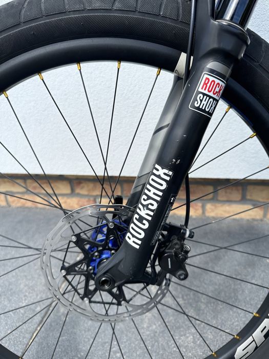 Dartmoor Hornet 4x [NOA Hubs,Spank,Carbon]