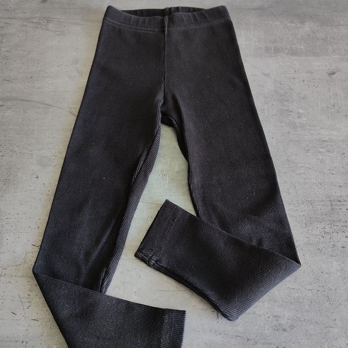 Czarne prążkowane leginsy, getry, geterki rozmiar 116