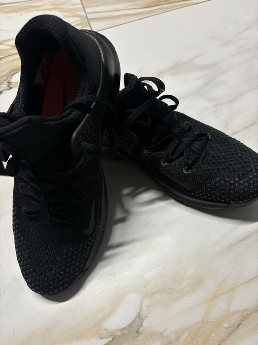 кросівки Nike Free TR V8